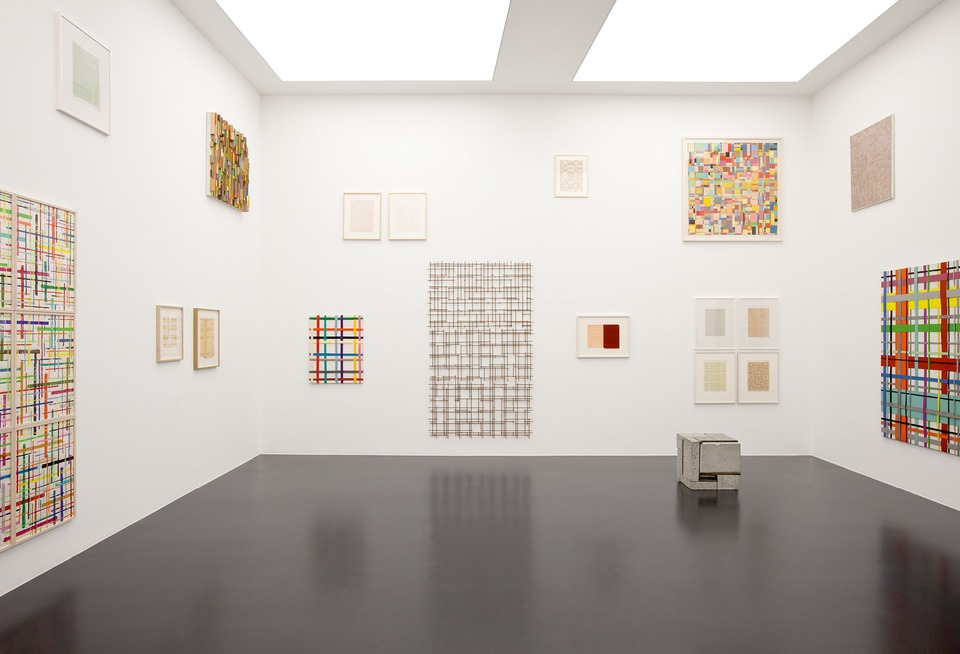 Beat Zoderer, Rasterarbeiten aus drei Jahrzehnten

Installation view

von Bartha, S-chanf, 2015