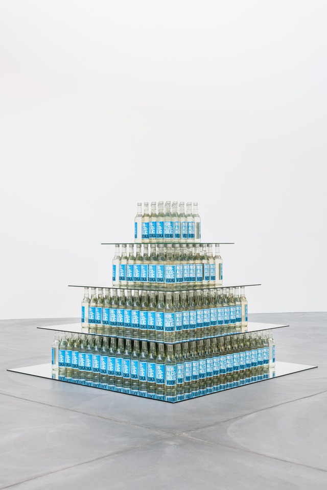 Non – Alcoholic – Vodka – Tower, 2006
Labeled bottles, mirrors
143.5 x 143.5 x 143.5 cm
Edition 1 of 3, each unique