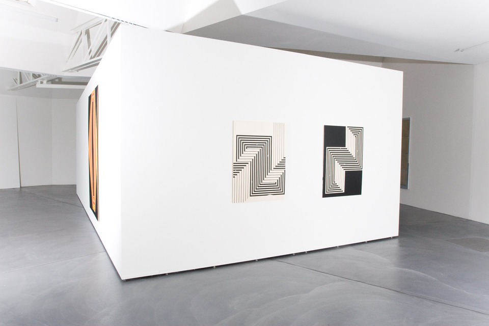 Jens Wolf\
Installation view\
von Bartha, Basel, 2009