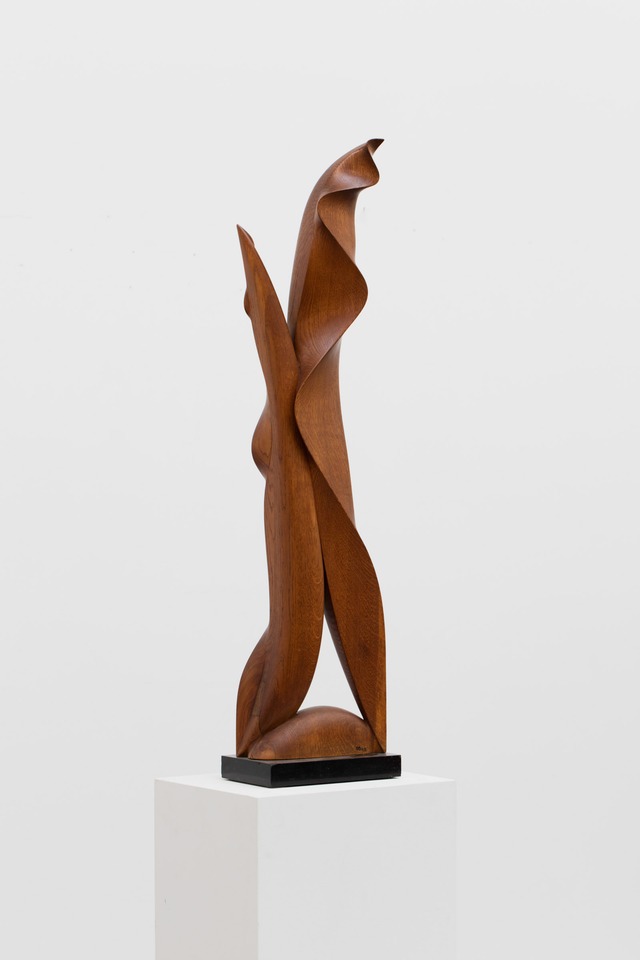 **Etienne Béothy**
*Nostalgie *, 1948
Wood
112 x 26,5 x 9,5 cm