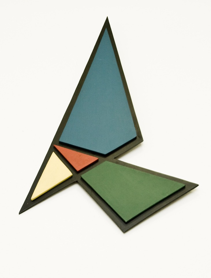 Raúl Lozza

Relief, 1945

Painted panel

65cm high