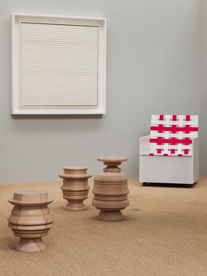 The Backward Glance can be a Glimpse into the Future

Exhibition view

von Bartha, Basel, 2020