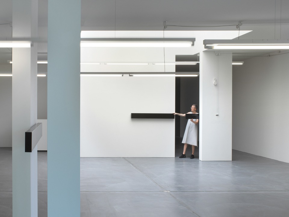 Sarah Oppenheimer, N-02
Exhibition view
von Bartha, Basel