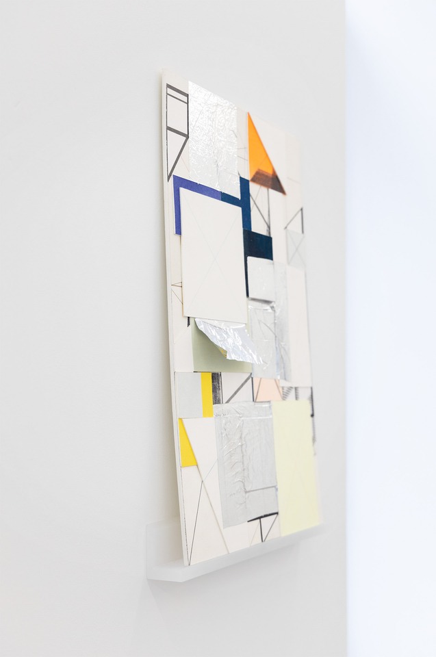 Andrew Bick

13 GW drawings, (2019 – 2022)

Collaged screen print, pencil, marker pen and water colour

35 x 25 cm each