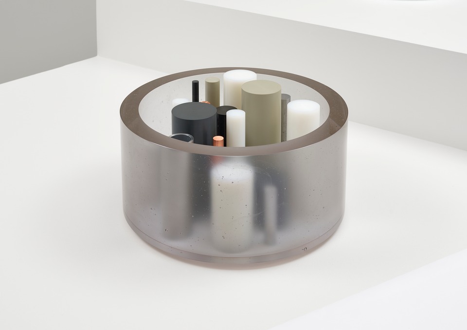 Anna Dickinson, “Large Glass with Rods,” 2024
