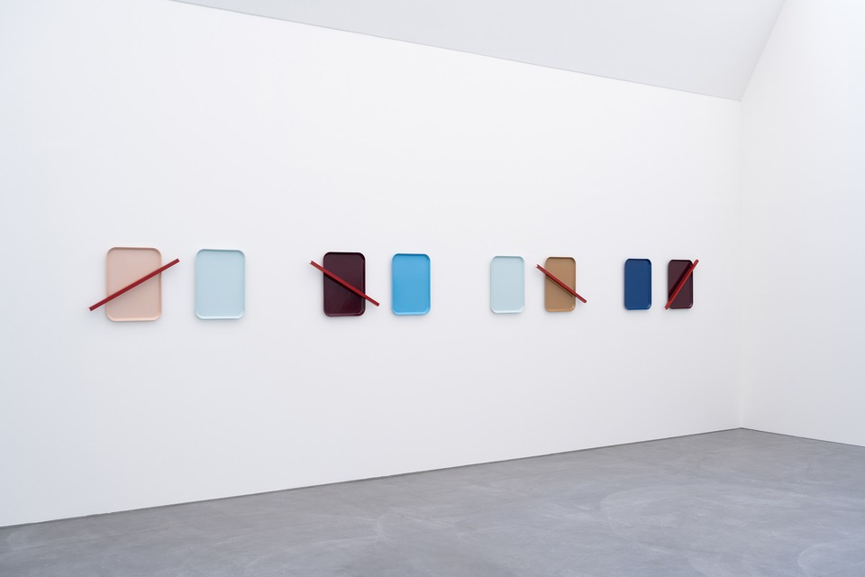 Florian Slotawa, exhibition view, "Grammatik einfach erklärt," view on "TB\_02," 2025, von Bartha, Basel, 2026. Photo by Finn Curry
